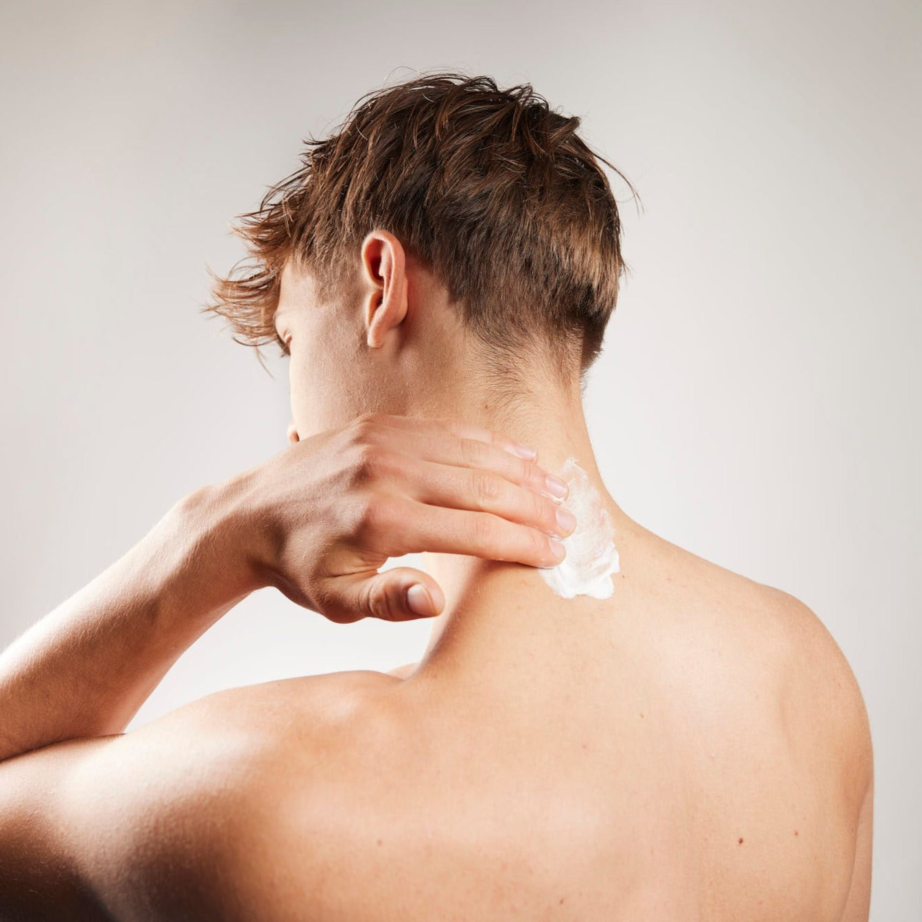 Arnica Thermo applicazione e massaggio effetto caldo tensioni muscolari FD Dolomites