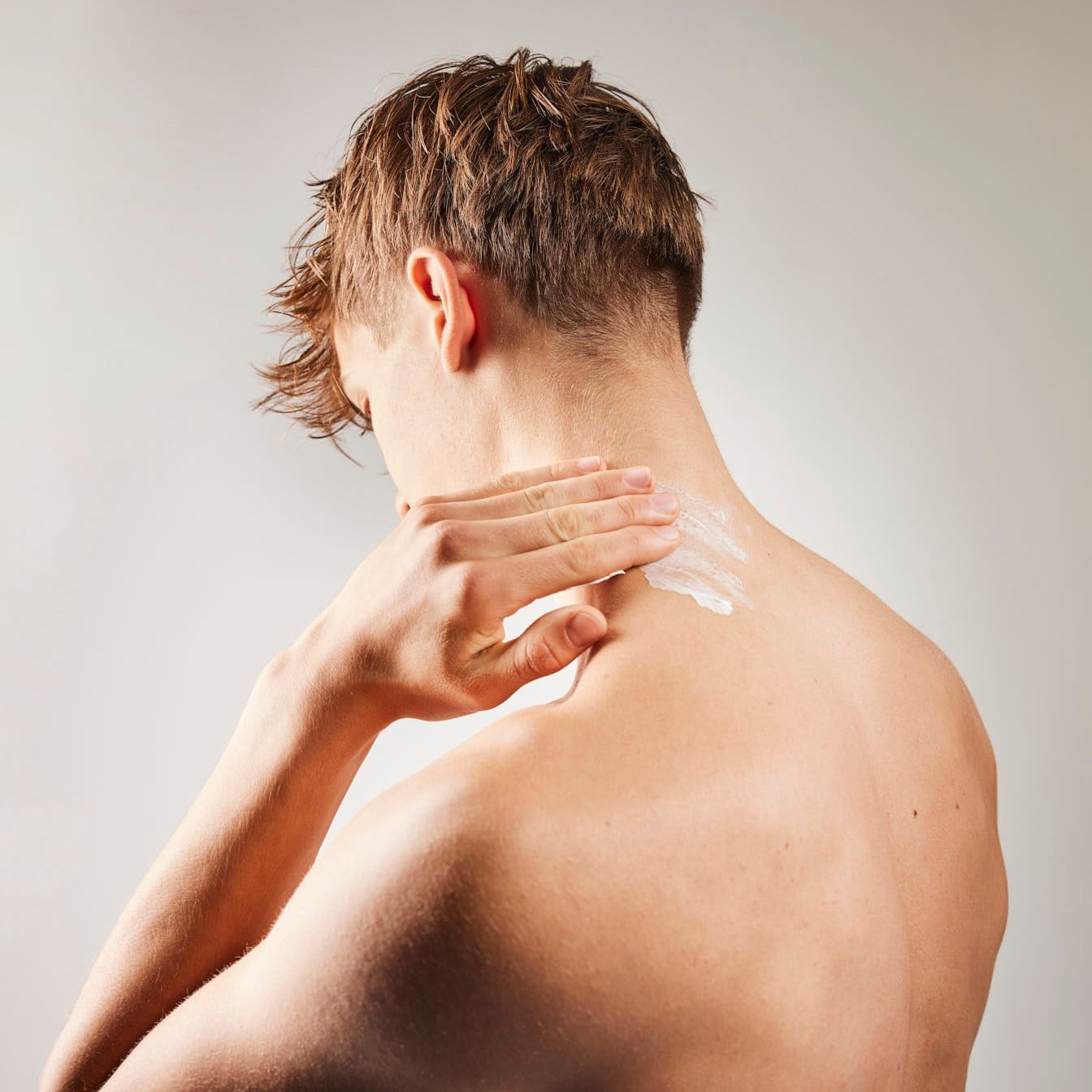Arnica Thermo crema massaggio riscaldante per tensioni e cervicali  e schiena FD Dolomites