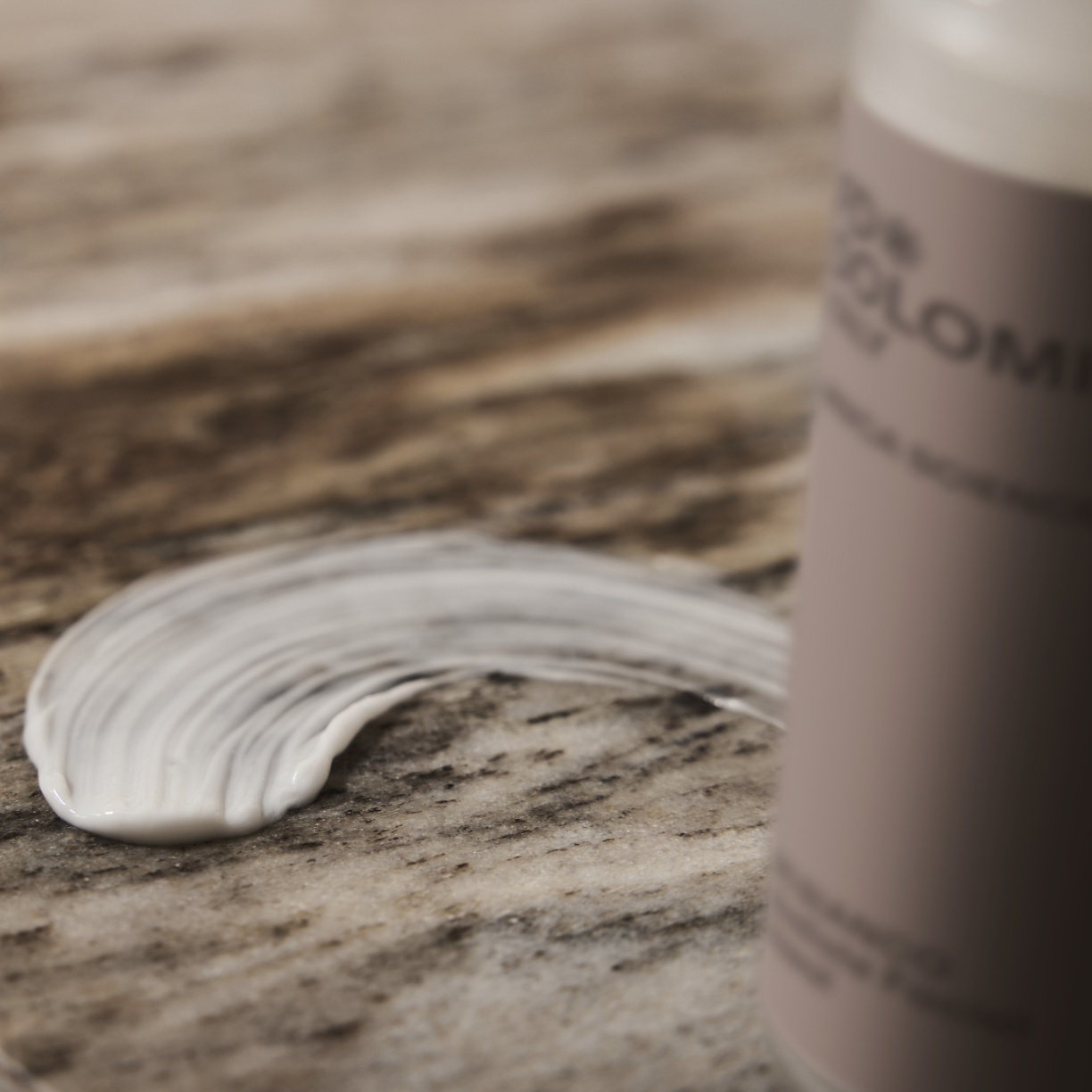 Oro Bianco crema viso Dolomiters Selection dermatologicamente testata antirughe FD Dolomites